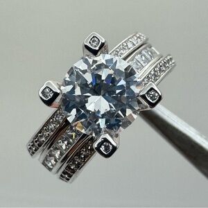 Stunning 10K Gold Plated CZ Engagement Ring Set Split Shank Pavé New